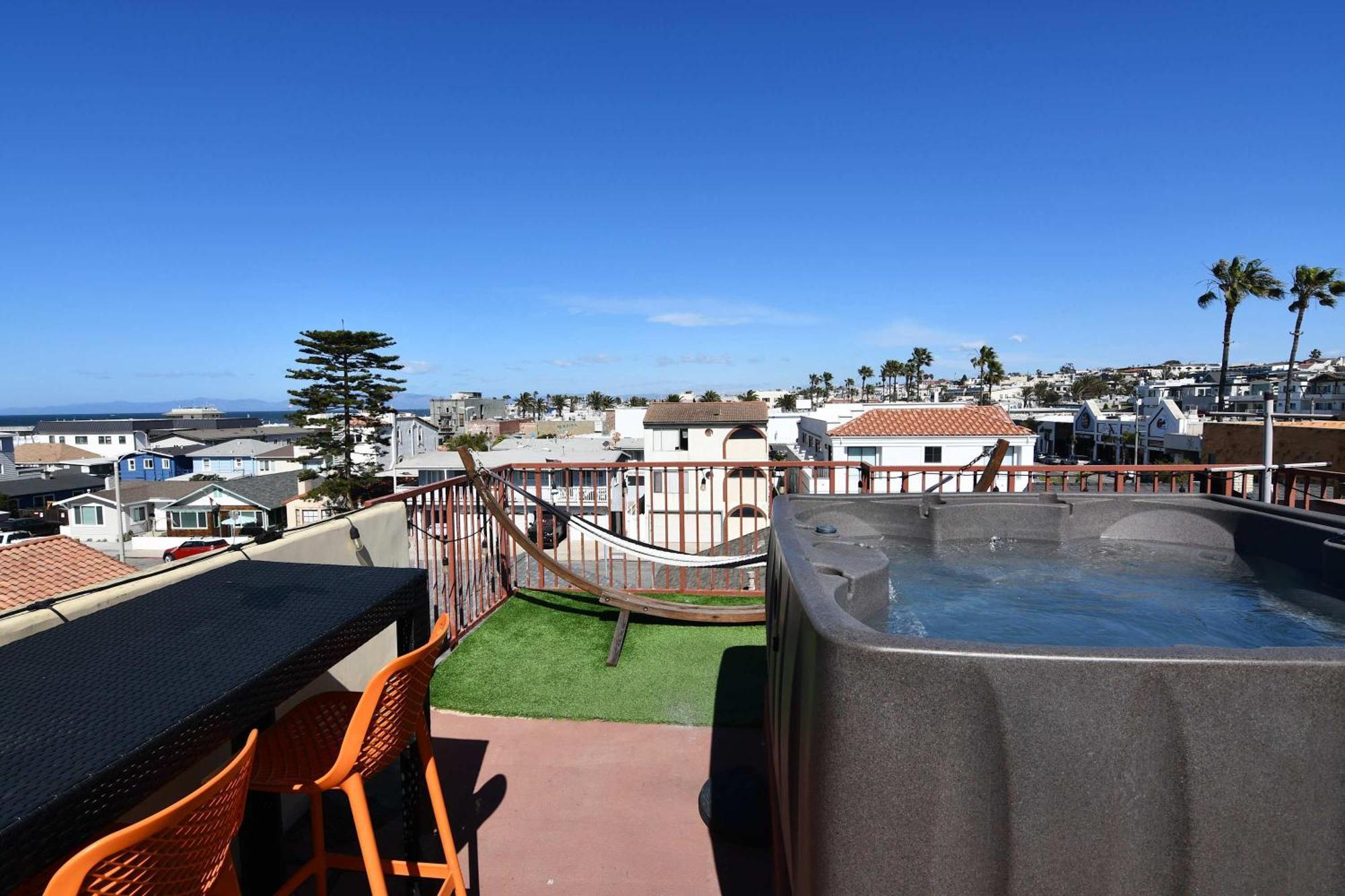 Seaside Sanctuary - Rooftop Deck & Hot Tub Villa Hermosa Beach Exterior photo